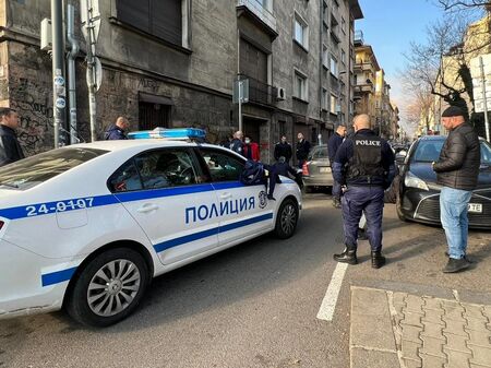 Съпругата на Пламен Бобоков блесна в галерията на Ники Младжов (СНИМКИ)