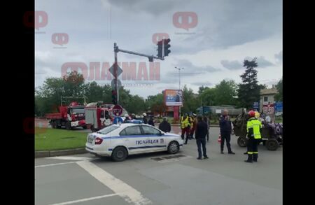 Сблъсъкът е само с материални щети но състоянието на кончето