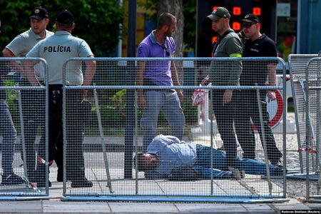 Съпругата на Пламен Бобоков блесна в галерията на Ники Младжов (СНИМКИ)