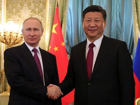 Пекин и Москва укрепват връзките си на фона на засиленото руско настъпление в Украйна