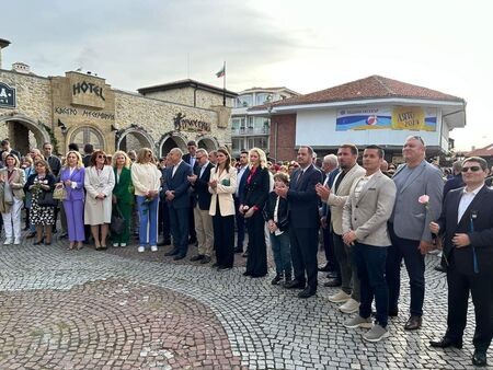 Кметът на Царево участва в откриването на Лято 2024 в Несебър с президента
