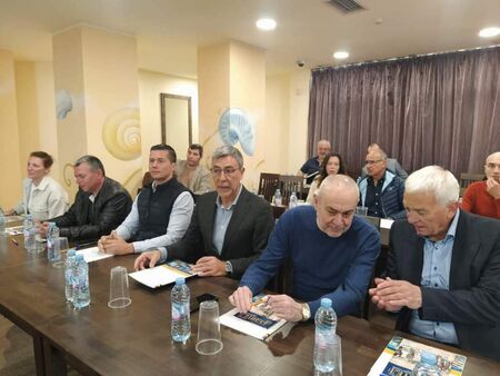 Кметът на Царево участва в научна конференция в Ахтопол с изтъкнати учени