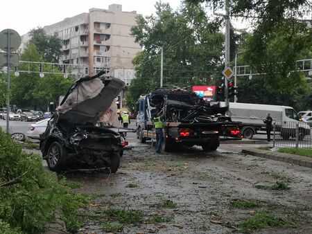 Стана ясно на кого е скъпият джип от катастрофата с два трупа в Пловдив