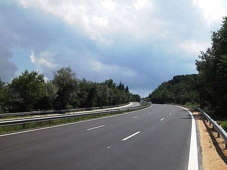 И седемте трасета за бъдещата автомагистрала Черно море бяха отхвърлени от МОСВ и краят на сагата не се вижда