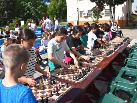 Поморие бе част от Националното шахматно турне „Асеневци“, с надслов „Развиваме естествения интелект“