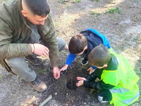 Съпругата на Пламен Бобоков блесна в галерията на Ники Младжов (СНИМКИ)