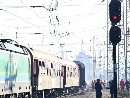 Съпругата на Пламен Бобоков блесна в галерията на Ники Младжов (СНИМКИ)