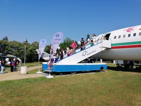 Празнуваме 1 юни в Авиомузей Бургас: „ЛИНА” подарява вход свободен за децата