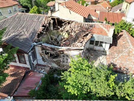 Какво се случва в РС Македония, докато ни хвърлят прах в очите с къщата на Талев