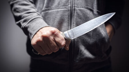 След скандал на улицата: 46-годишен мъж прободе с нож опонента си