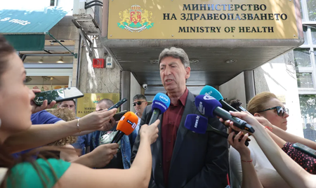 Синдикат "Защита" отложи протеста си след среща със здравния министър