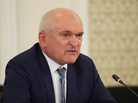 България подписа два важни стратегически енергийни договора