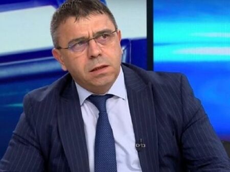 Полицаят, прострелял момче в Плевен, бил над 20 години в системата на МВР