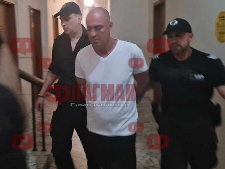 Ето го украинеца Ваанг, прилича на войник от запаса (ОБНОВЕНА)