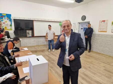 Не виждам трайна формула за властта, каза Ахмед Доган