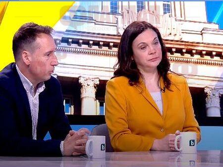 Българите вдигнали червен картон на политическия елит, социолог заговори за роене на ГЕРБ и ПП-ДБ