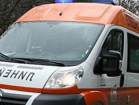 Психичноболен напада хора във Велико Търново