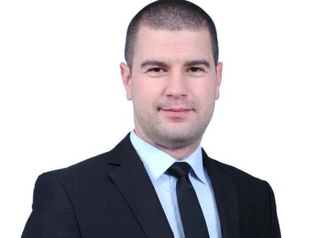 Интересни фигури предстои да видим като народни представители Колоритни нови