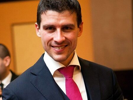 НАП запорира 13 имота на Ивелин Михайлов от "Величие"