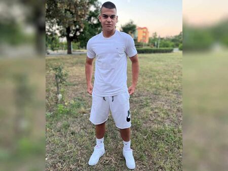 Гордост за Бургас! Павел Бангеев спечели стипендия за елитен колеж в Лондон