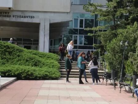 Голям риск да останем без студенти, заради по-високите такси в университетите
