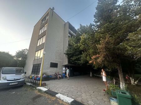 Въвличат украински граждани от базата на БДЖ в Приморско в скандал за лична изгода