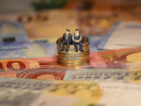 По-високи пенсии от днес, но не за всички пенсионери