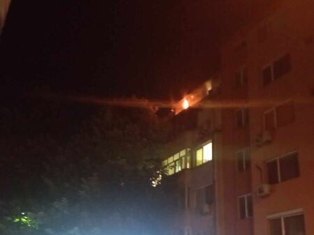 Младежи на купон пържиха картофи в ж. к. "Възраждане", аха да запалят цялата сграда