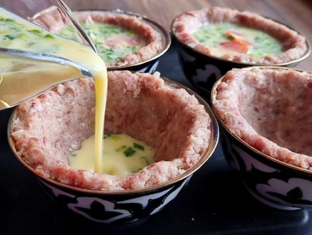 Кюфтетата вече не са на мода: Обличам чашките с кайма и пълня с вкусна смес