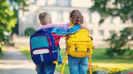 До 15 октомври можем да подаваме заявление за помощ за учениците