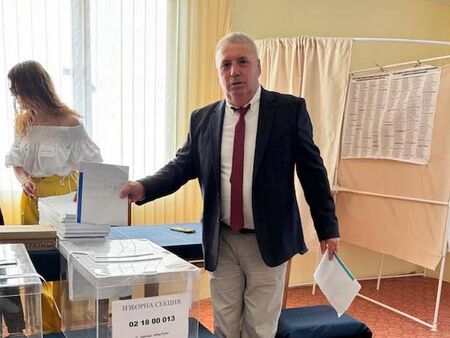 Толкова са били само от община Руен Кметът на руенското