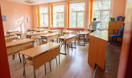 Без помощи за ученици, ако имат 5 неизвинени отсъствия за месец