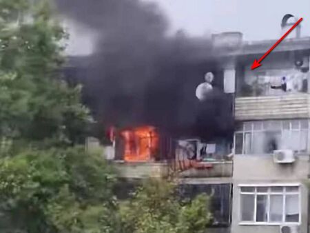 Силен дъжд и гръмотевици в София, мълния запали блок в Пловдив