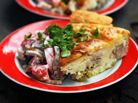 Рецепта за солен пай с патладжани и червени чушки