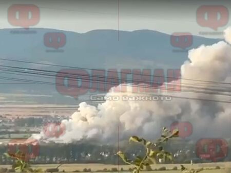 Извънредно! Четирима са в неизвестност, а тежко пострадалите са трима след експлозията в склада за фойерверки