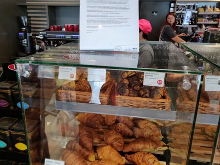 Продават уникални боклуци Бензиностанциите по магистрала Тракия безобразничат с цените