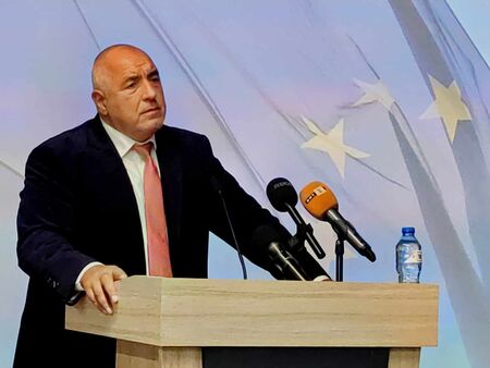 Сложих кметовете водачи на листи – да обясняват на хората