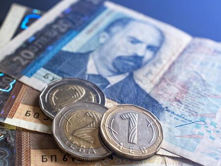 Минималната заплата за страната вече е...
