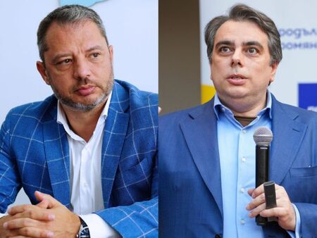 Делян Добрев прати розов маркер на Асен Василев, проявил "женска истерия"