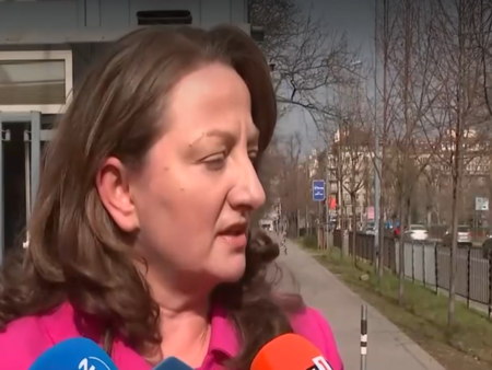 Ще падне ли правителството?