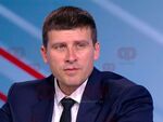 Когато има нужда, близките ми помагат, сподели Ивелин Михайлов, след като бе попитан дали наистина майка му го издържа