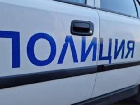 Протестиращи затвориха път в България, има задържан
