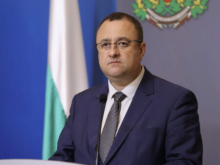 Регионалният министър отстрани ръководството на пътното управление в Плевен и назначи проверка на АПИ