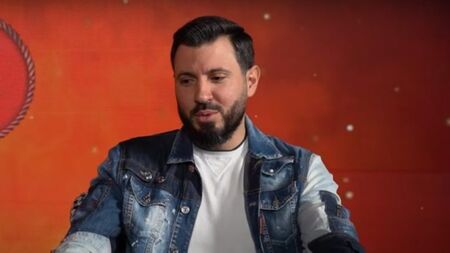 Ергенът Мартин: Онзи миналата година ги целуваше всичките, аз съм този, дето ги разревава