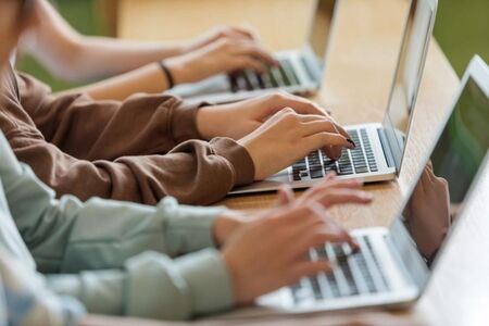 70% от учениците у нас отиват в университет
