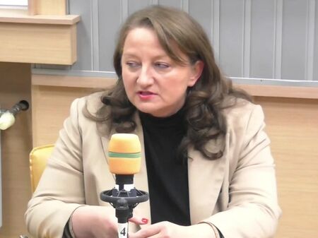 Деница Сачева: Борисов ще реши докога ще е това правителство
