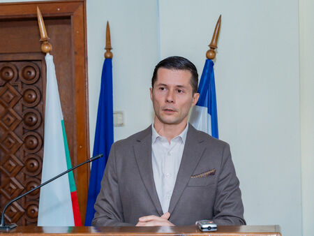 Започваме годината в Царево с размах – медицински център, болница, спортна зала...