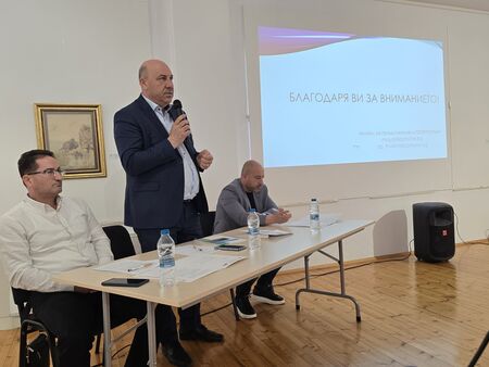Иван Алексиев събра бизнес и институции в Поморие, призова за общи действия за по-добър туристически продукт