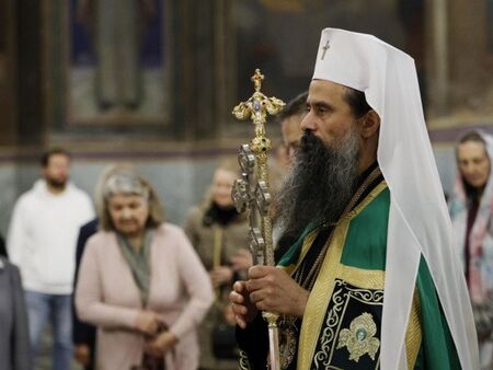 Патриарх Даниил: Кръстът не е краят, кръстът е сила