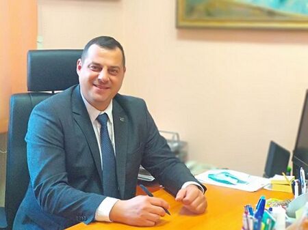 Абсурд е да водя войни – областната администрация трябва да служи на хората